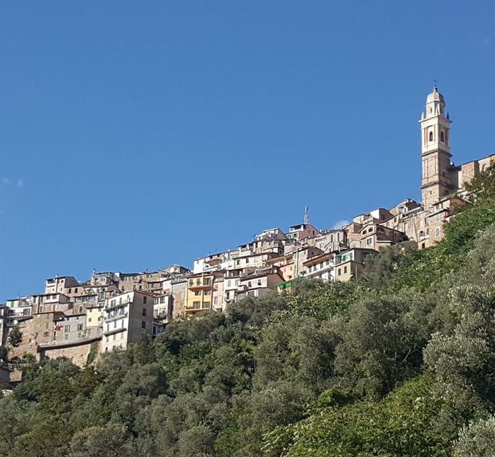 Fuoriporta: scopriamo Carpasio nell’entroterra imperiese ed entriamo nel Museo della Resistenza (puntata n° 2)