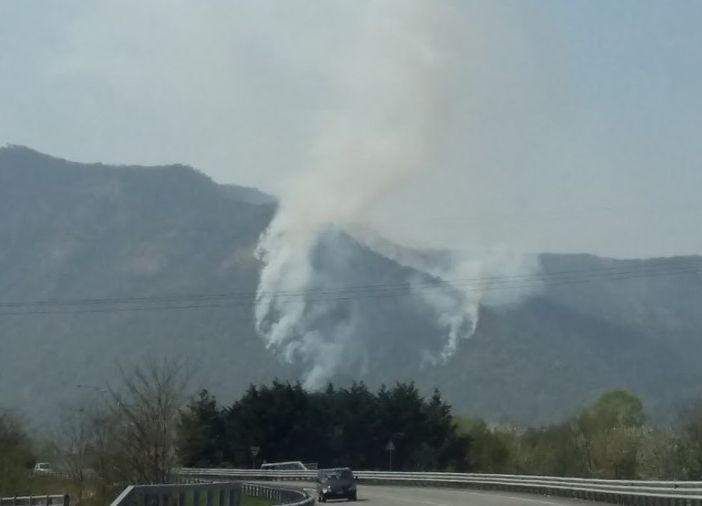 Musiné, ci sono volute quasi 48 ore, ma l'incendio è stato finalmente domato