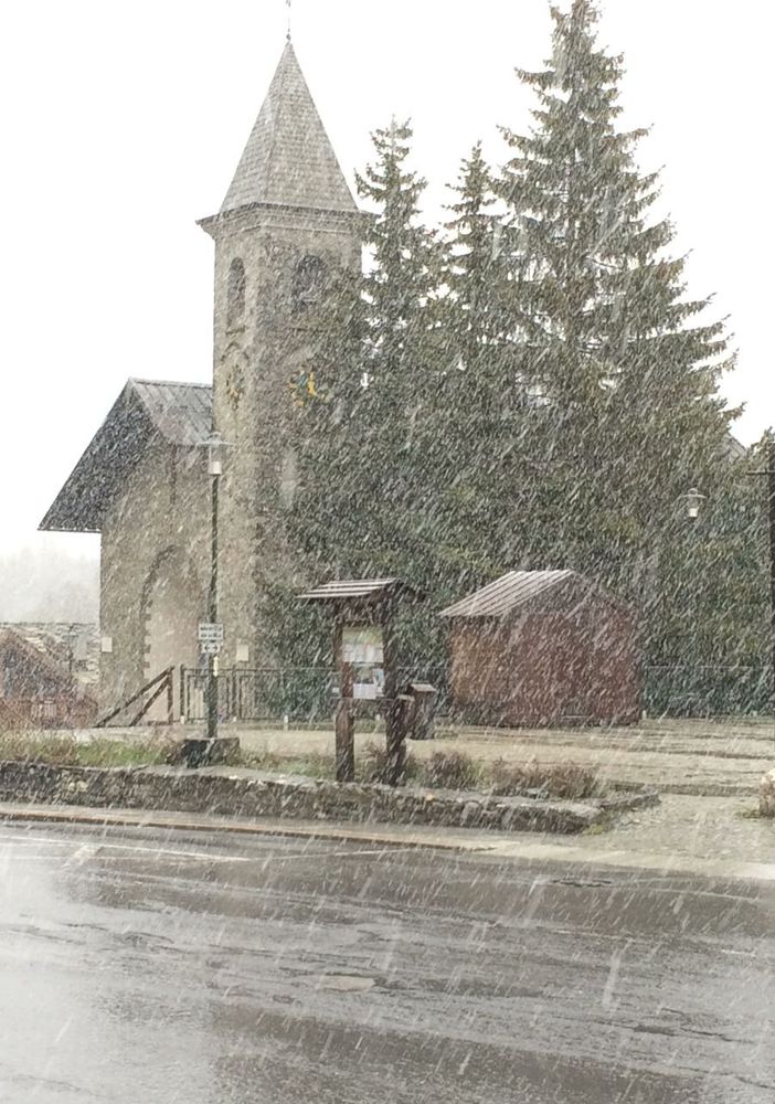 Maltempo e primavera pazza: a Claviere è tornato il &quot;Natale&quot;