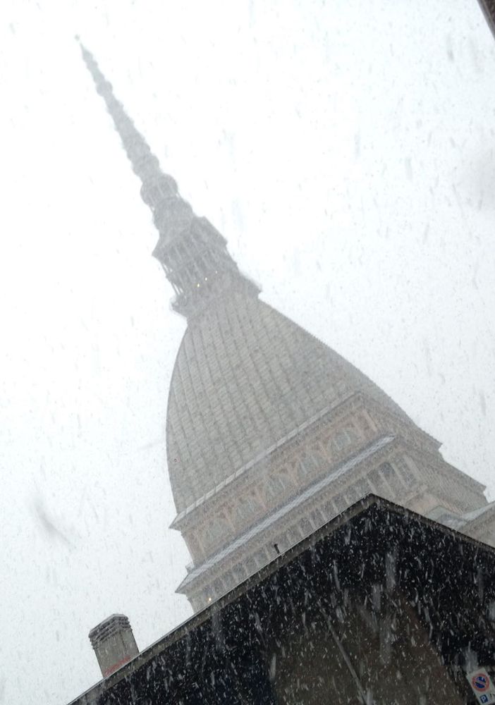 Meteo, nevicate in arrivo su Torino e provincia