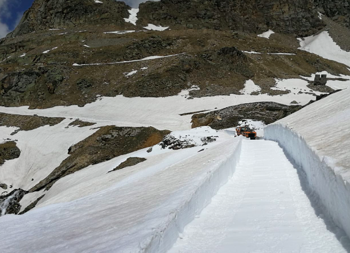 La strada provinciale 50 del Colle del Nivolet riaperta al traffico da venerdi: da sabato la 173 dell'Assietta