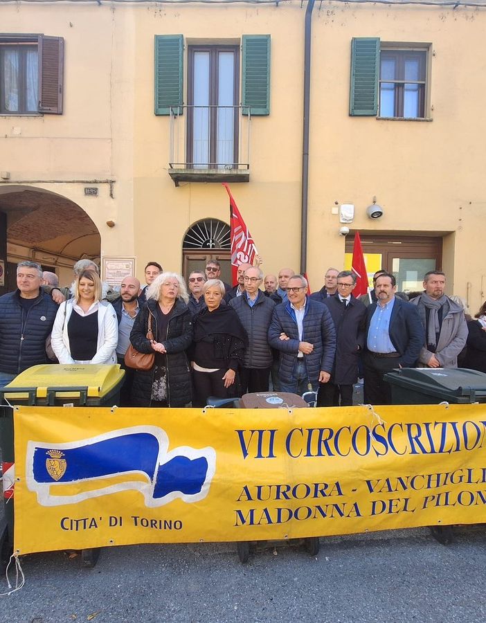 Chiusura delle Poste di corso Casale a Torino, 1.300 firme per dire no