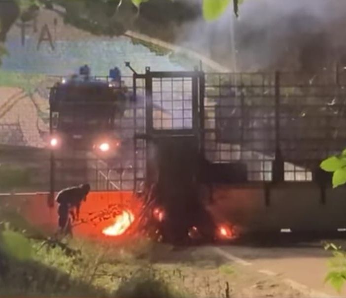 Immagini del blitz di ieri, tratte dal video pubblicato sulla pagina Facebook Notavinfo No Tav