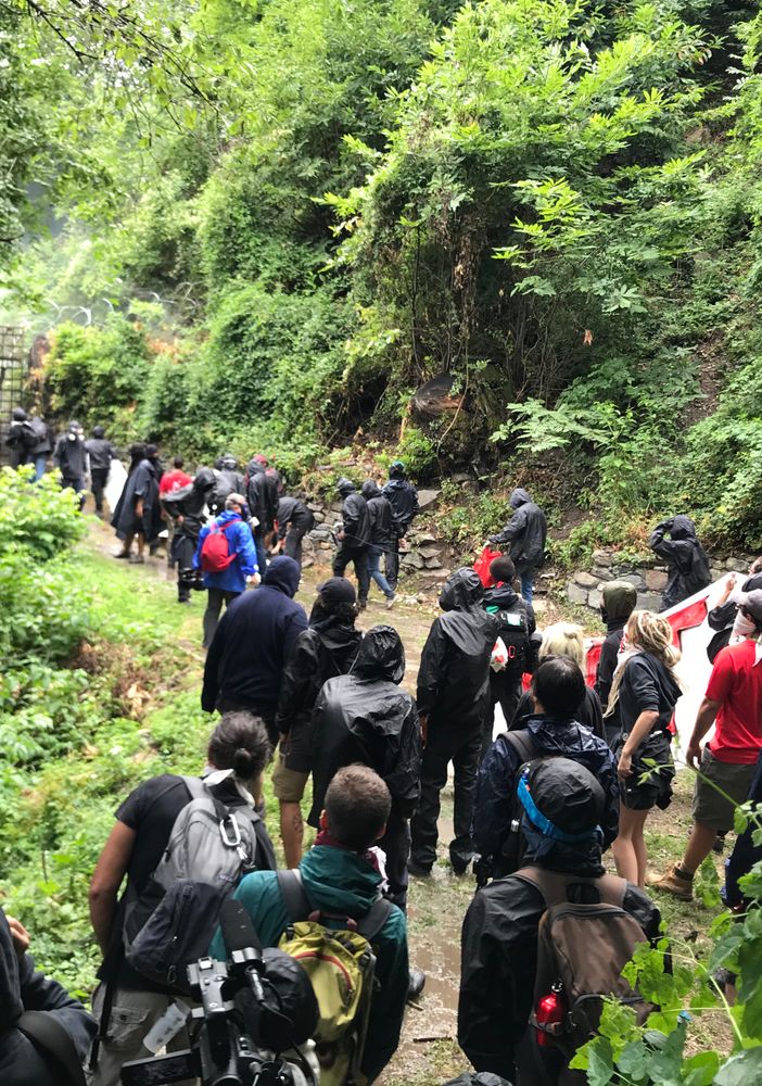 No Tav, manifestanti assaltano il cantiere: fitto lancio di lacrimogeni in Val Susa