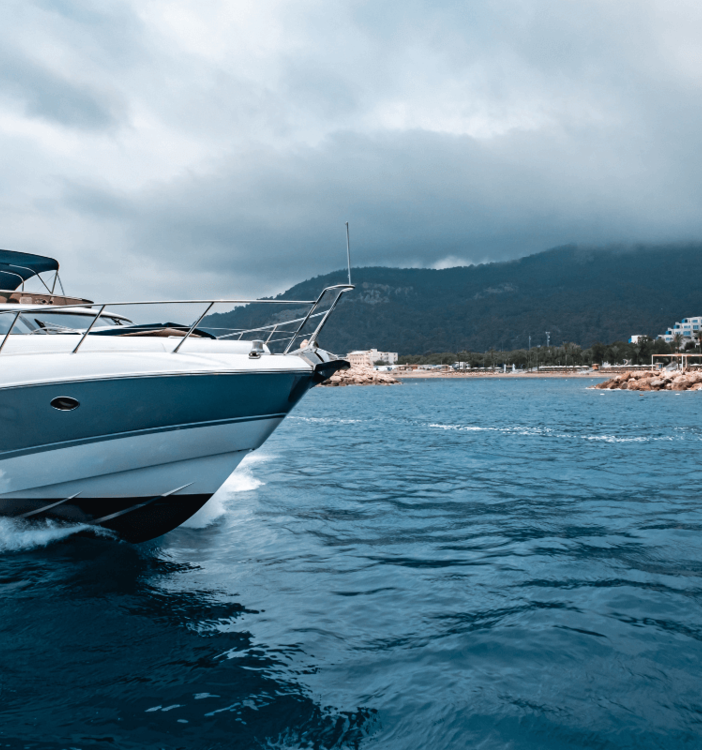 Perché noleggiare uno yacht con equipaggio?