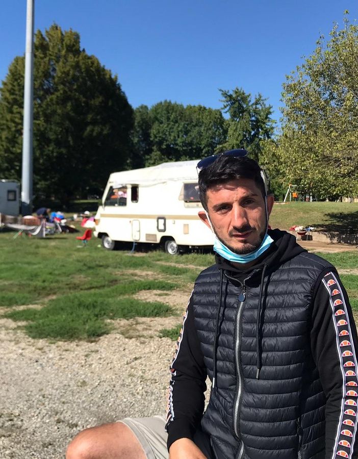 Piazza d’Armi, i nomadi ad Appendino: “Perché chiudere via Germagnano per aprire un altro campo?” [VIDEO]