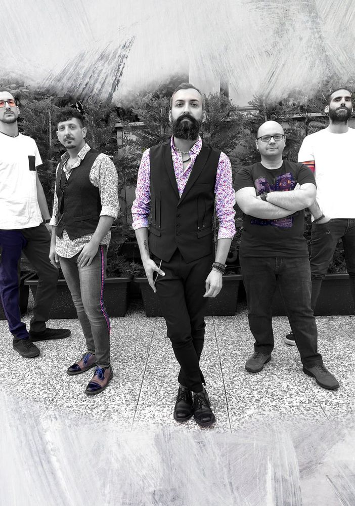 Note oltre tempo: non categorizziamo la nostra musica,suoniamo per esprimerci e condividere