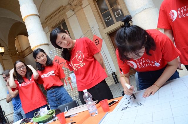 La scienza incanta grandi e piccini: successo a Torino per la &quot;Notte  dei ricercatori&quot; (FOTO)