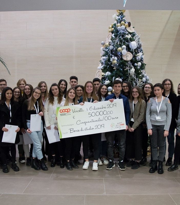 Nova Coop premia il merito dei giovani studenti delle superiori e dell'università