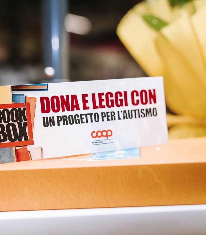 Raccolta di libri 'speciale' nei punti vendita Nova Coop per promuovere la giornata sull'autismo