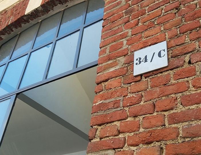 Gli studenti occupano uno stabile in via Cagliari a Torino