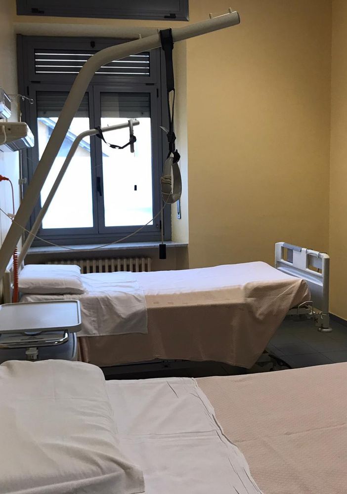 Emergenza Covid, da domani altri 22 posti letto all'Oftalmico