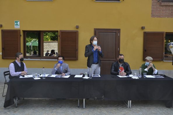 presentazione &quot;We are Open&quot;