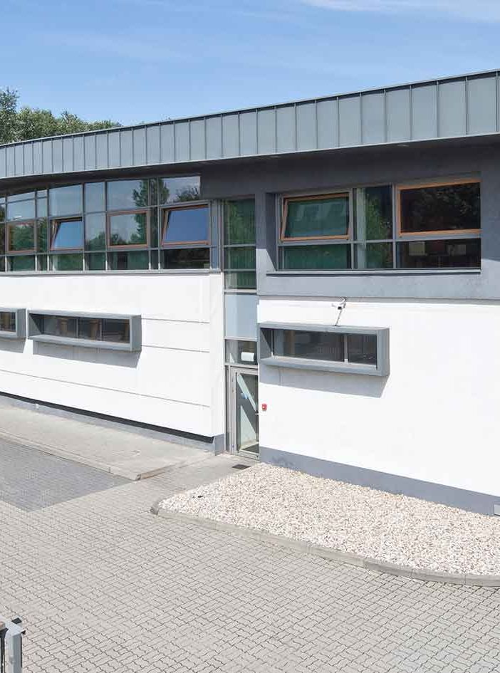 Crisi OpenAxis, primo incontro tra l'azienda di Piobesi e i sindacati