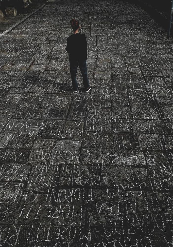 Opera Viva, Artista di Quartiere. La mappa italiana delle opere di 10 giovanissimi artisti coordinati da Alessandro Bulgini