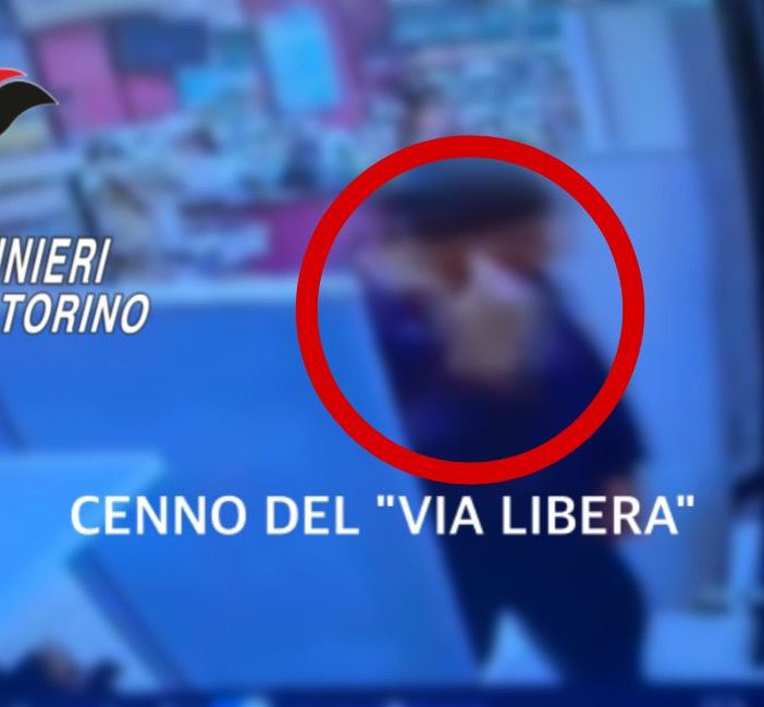 fotogramma di una telecamera di sicurezza