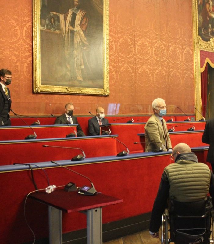 Lo Russo presenta il programma, le minoranze abbandonano l'aula: caos in Sala Rossa [VIDEO]