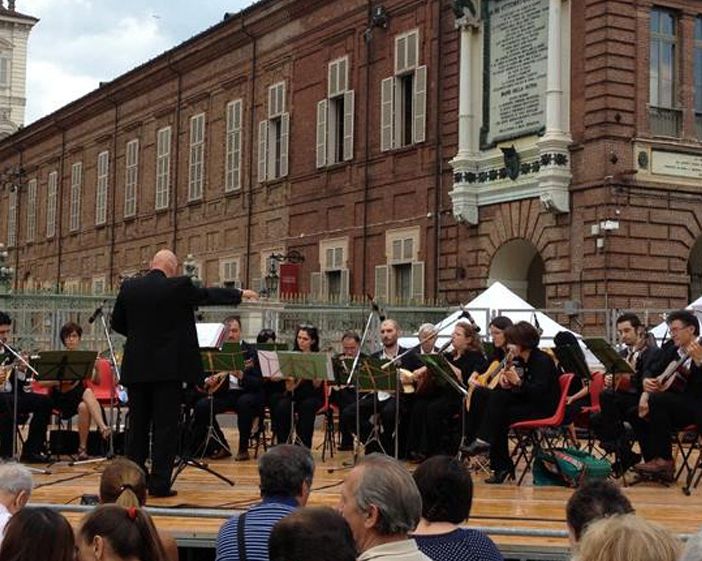 L'Orhestra Mandolinistica di Torino al Circolo Bloom