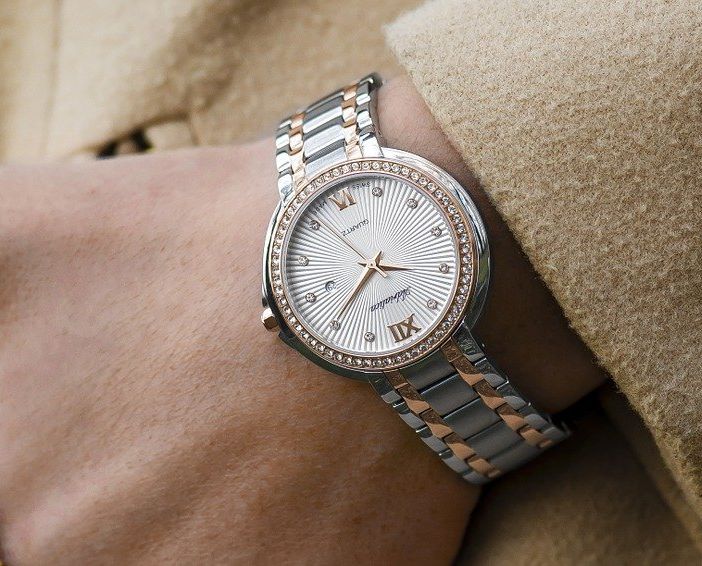 Comprare il primo orologio nella propria vita: quali sono gli elementi e i suggerimenti che un giovane uomo dovrebbe prendere in considerazione?