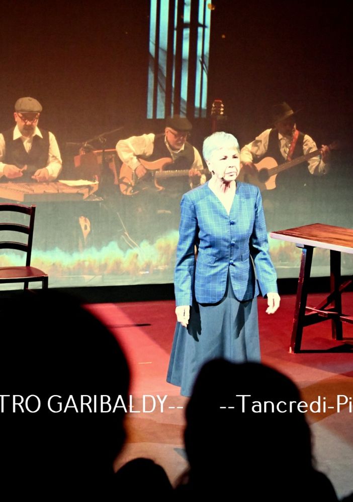Ottavia Piccolo sul palco