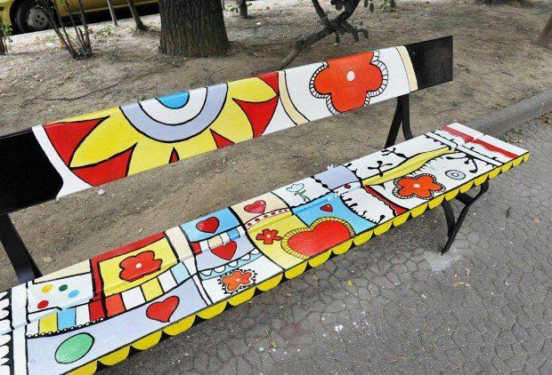 Borgo Campidoglio, un sabato con visita guidata per le Panchine d'Autore del MAU