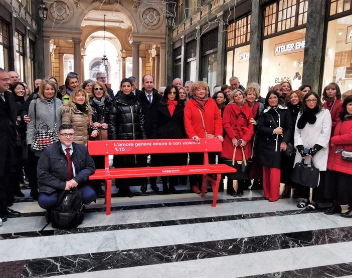 Il mondo della politica, gli enti e le associazioni celebrano il 25 Novembre