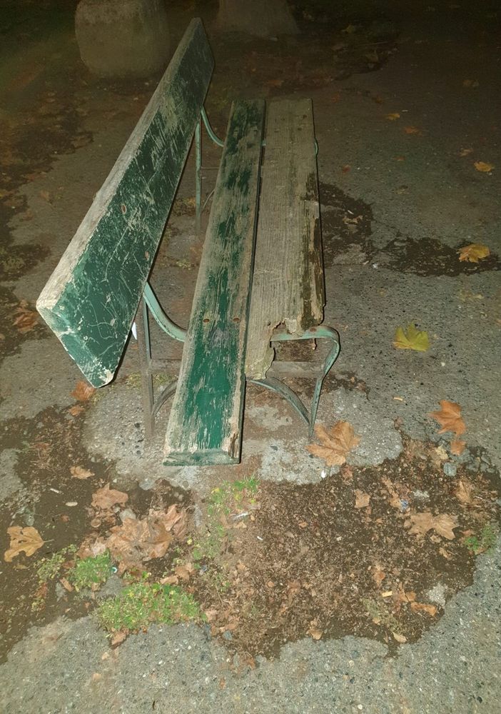 Panchine rotte o danneggiate in Circoscrizione 2, al via il restyling