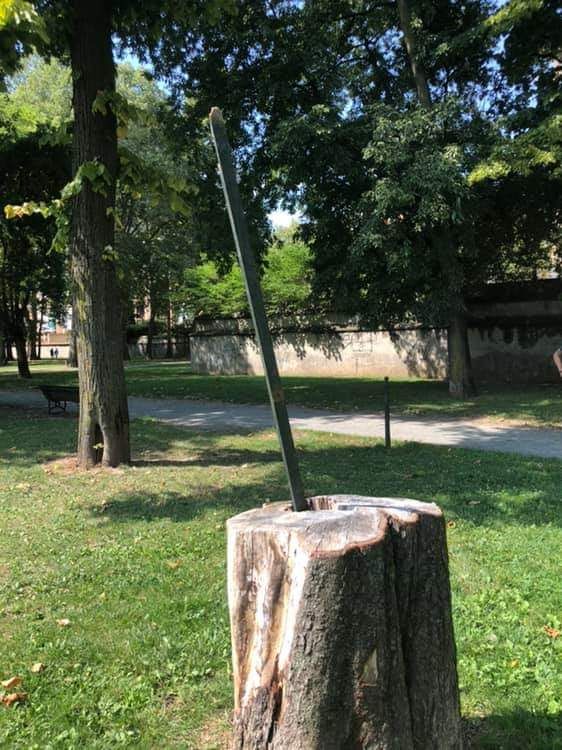 Parco della Tesoriera, dal degrado nasce una &quot;scultura&quot;