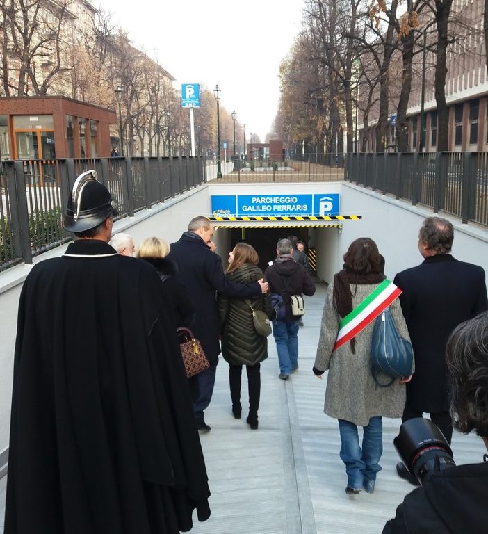 Parcheggiare nella storia, tra città e Cittadella: inaugurato il parking sotterraneo di corso Galileo Ferraris (FOTO)