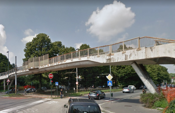 Le passerelle pedonali di viale dei Mughetti verso l'abbattimento: dal 7 marzo servizio sostitutivo bus per Le Vallette