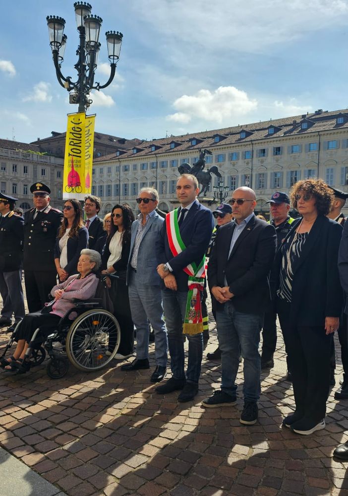 Tragedia piazza San Carlo, Torino ricorda Erika Pioletti e la Amato: &quot;Mia mamma Marisa aveva sempre il sorriso&quot; [VIDEO]