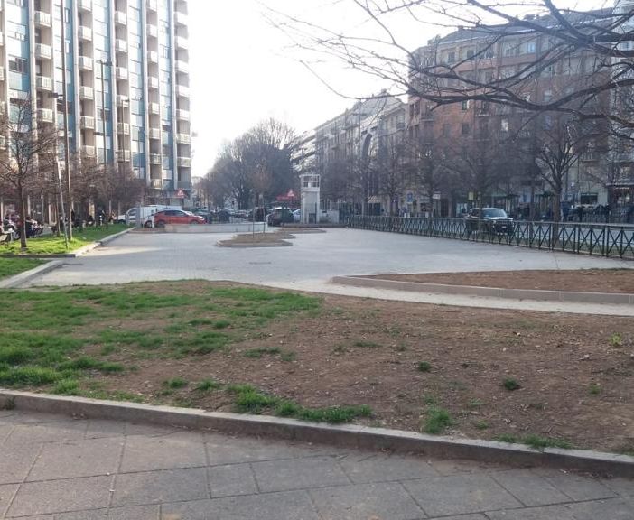 Piazza Carducci è pronta: terminati i lavori sulla seconda esedra 