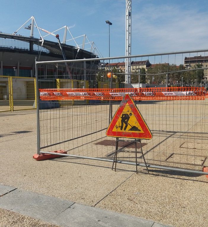 Piazza d'Armi riceve la schiacciata del volley mondiale con qualche toppa