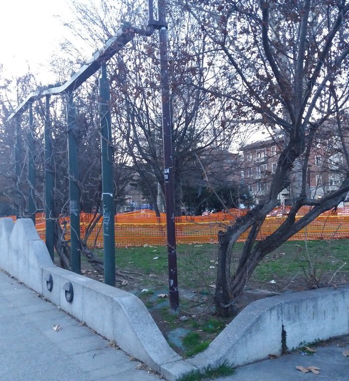 Piazza Galimberti, riqualifica quasi conclusa. Ma quale futuro per l'ex bocciofila?