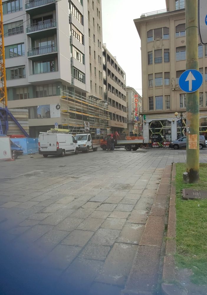 Traffico in tilt in piazza Solferino, Rolando (Lega): &quot;Il Comune non ha messo i cartelli per gli automobilisti&quot;