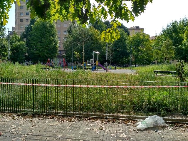 Parcheggio “selvaggio” e scarsa sicurezza stradale: la Città vuole ripensare la viabilità in piazza Toti