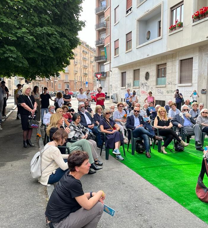 Via Coazze, inaugurata ufficialmente la nuova piazzetta pedonale. La Circoscrizione 3: &quot;Sarà luogo di incontri ed eventi&quot;