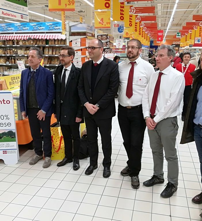 Piemunto, il latte piemontese trova spazio sui banconi dell'ipermercato (FOTO)