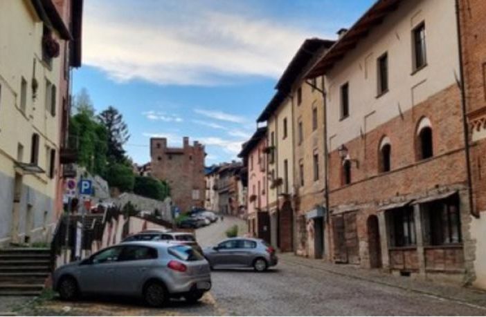 Pinerolo discute sul via libera alle terrazze a tasca nel centro storico