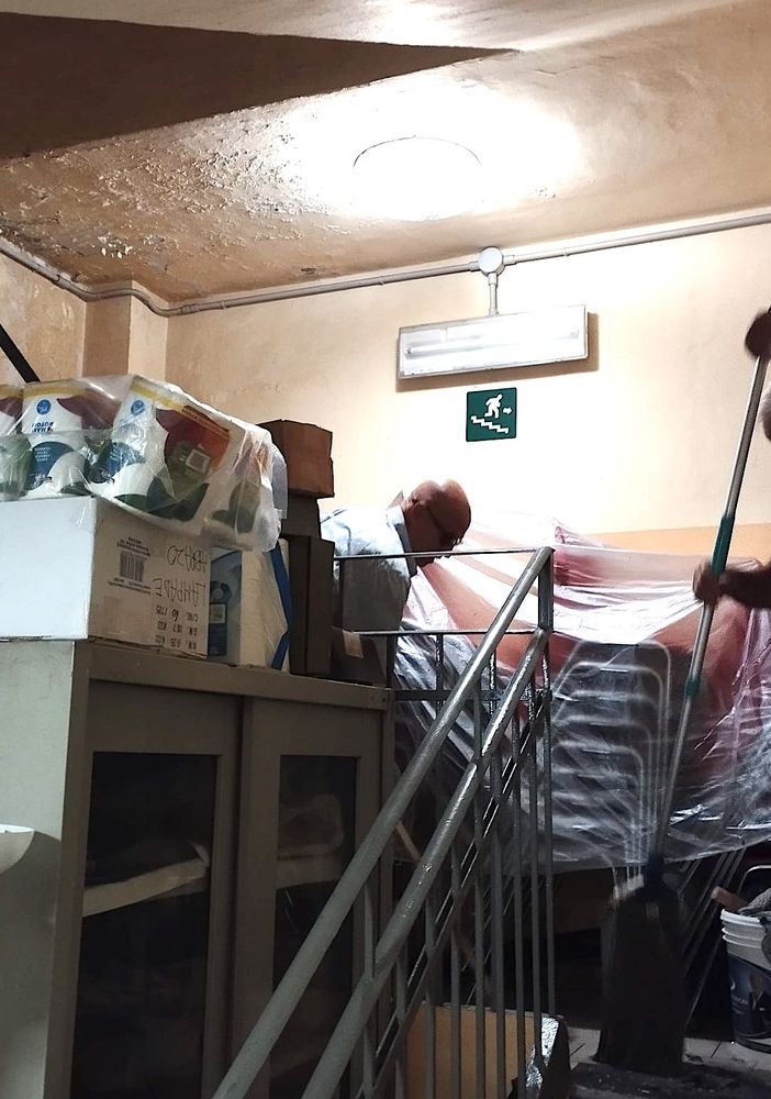 Muffa e pioggia dentro i centri d’incontro Campiglia e Stampalia