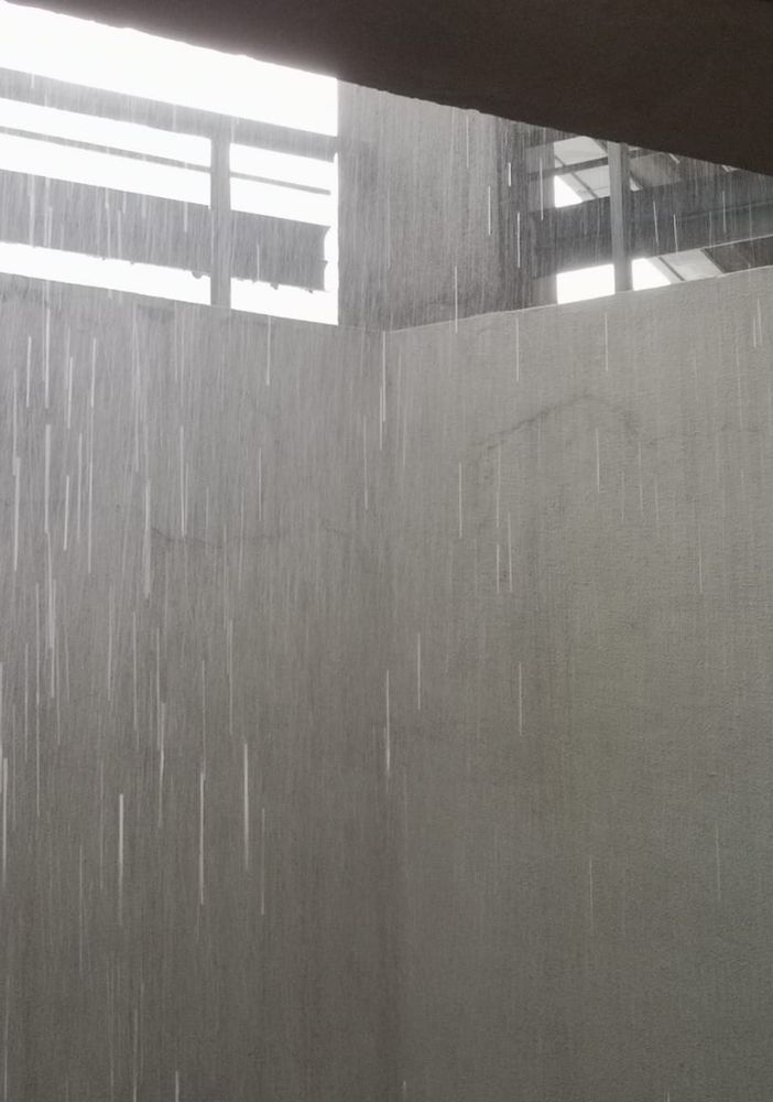 Torino torna a fare i conti col maltempo, ma stavolta non è un nubifragio come quello del 17 agosto [VIDEO]