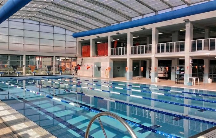 piscina al coperto