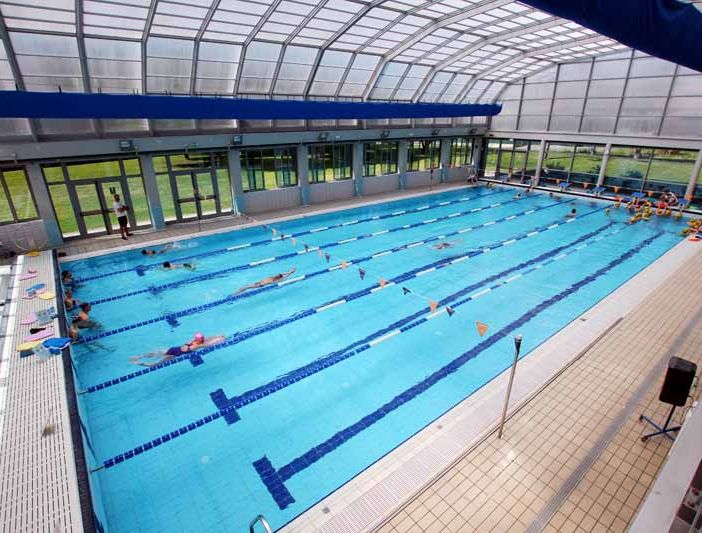 piscina al coperto