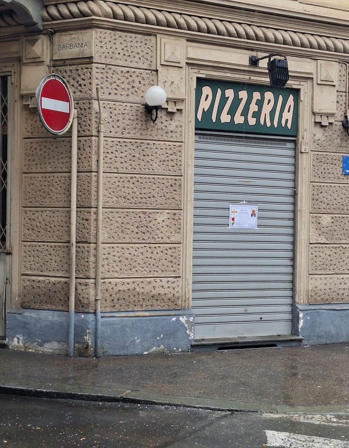 Barriera di Milano in lutto per la scomparsa di Cristina, la pizzaiola più amata
