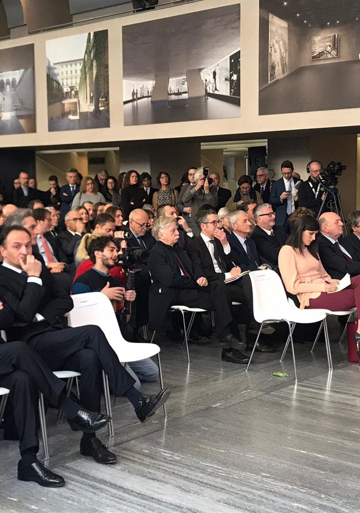 Bus gratis contro lo smog, &quot;aria pesante&quot; tra Appendino e Cirio: “Basta critiche, la Regione non faccia pagare il bollo e finanzi Gtt” [VIDEO]