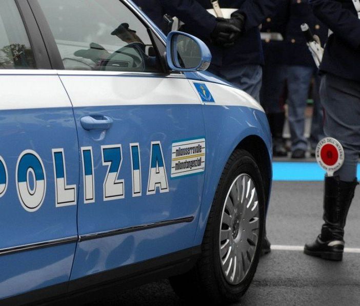 Controlli a Barriera di Milano: tre persone finiscono in manette per droga