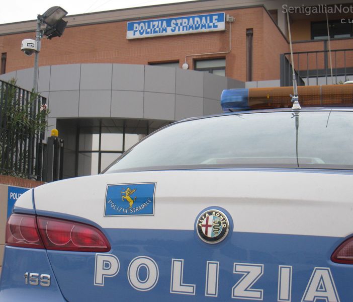 Rapina impropria all'interno di un supermercato: fermato