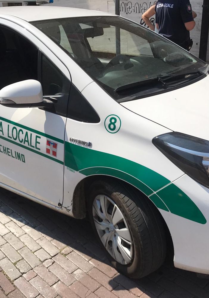 Nichelino, novantenne alla prese con vuoti di memoria si perde. La Polizia Locale la soccorre e la riporta a casa