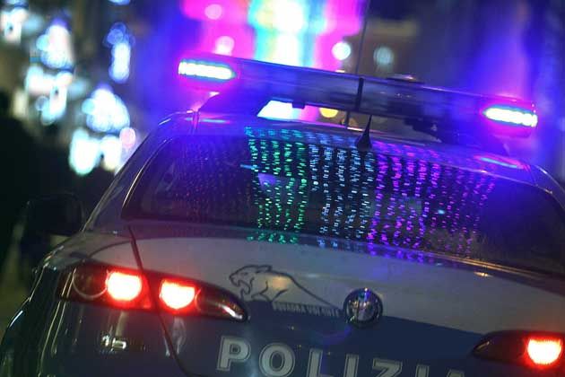 Arrestati dalla Polizia due topi d’auto