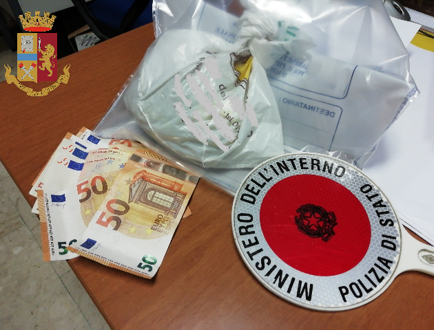 Transazione di droga &quot;live&quot; in corso Regina Margherita: polizia arresta pusher